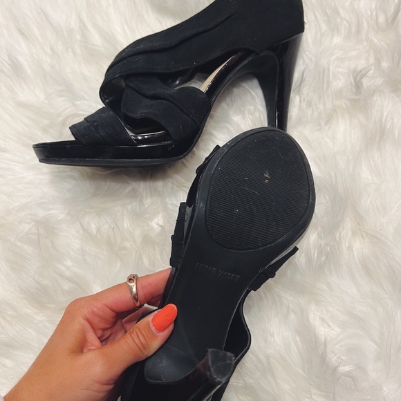 Nine West Suede Heels - Picture 3 of 3